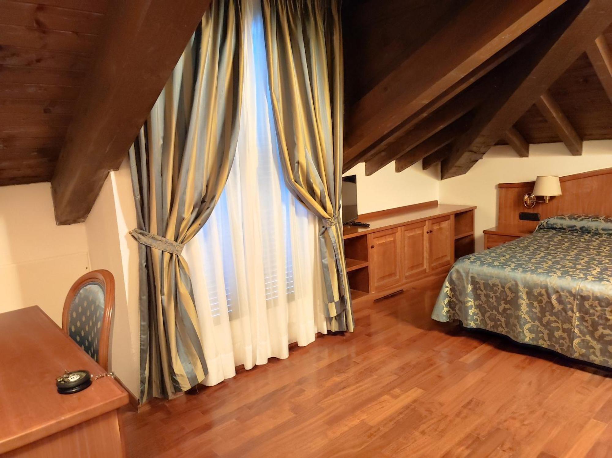 Hotel Due Mari Sestri Levante Bagian luar foto