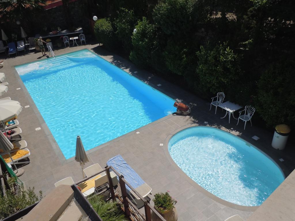Hotel Due Mari Sestri Levante Bagian luar foto